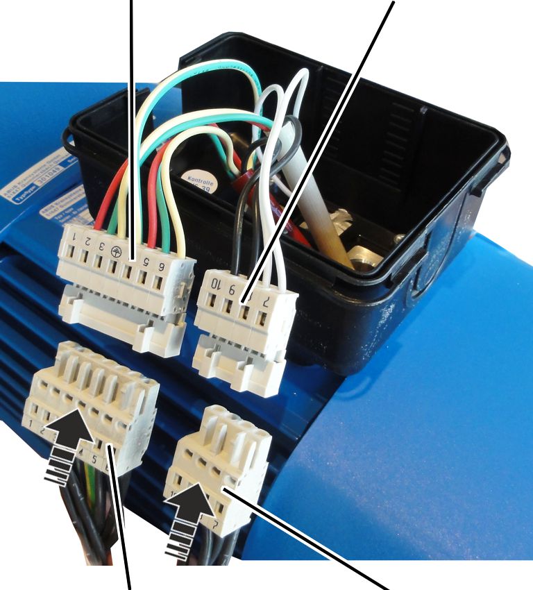 U:\Allgemein\Produkthandbücher\Produkthandbücher Fotos\Fahrantrieb AZF\Stecker Frequenzumrichter 3.jpg